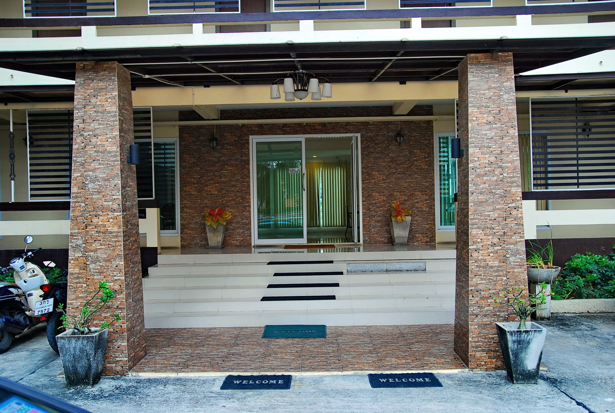 Ze Residence Bangkok Luaran gambar