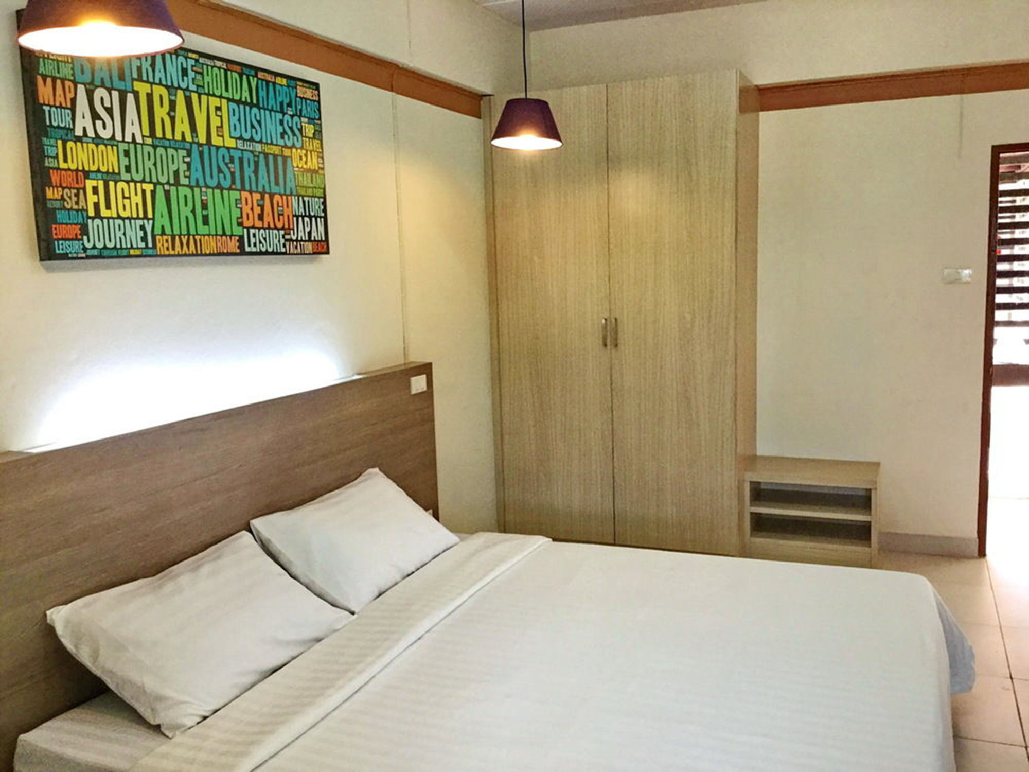 Ze Residence Bangkok Luaran gambar